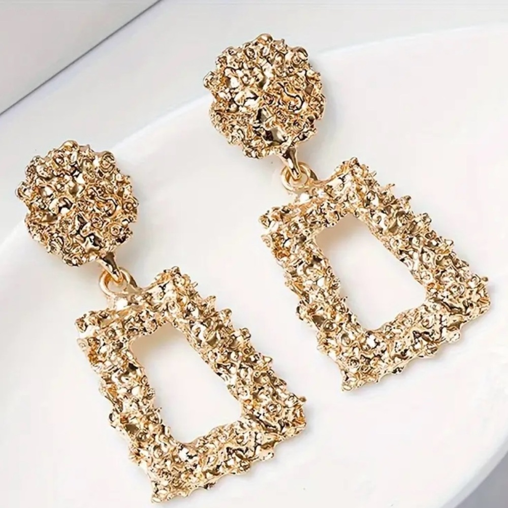 Icy-Chic Bold Statement Earrings - image 4